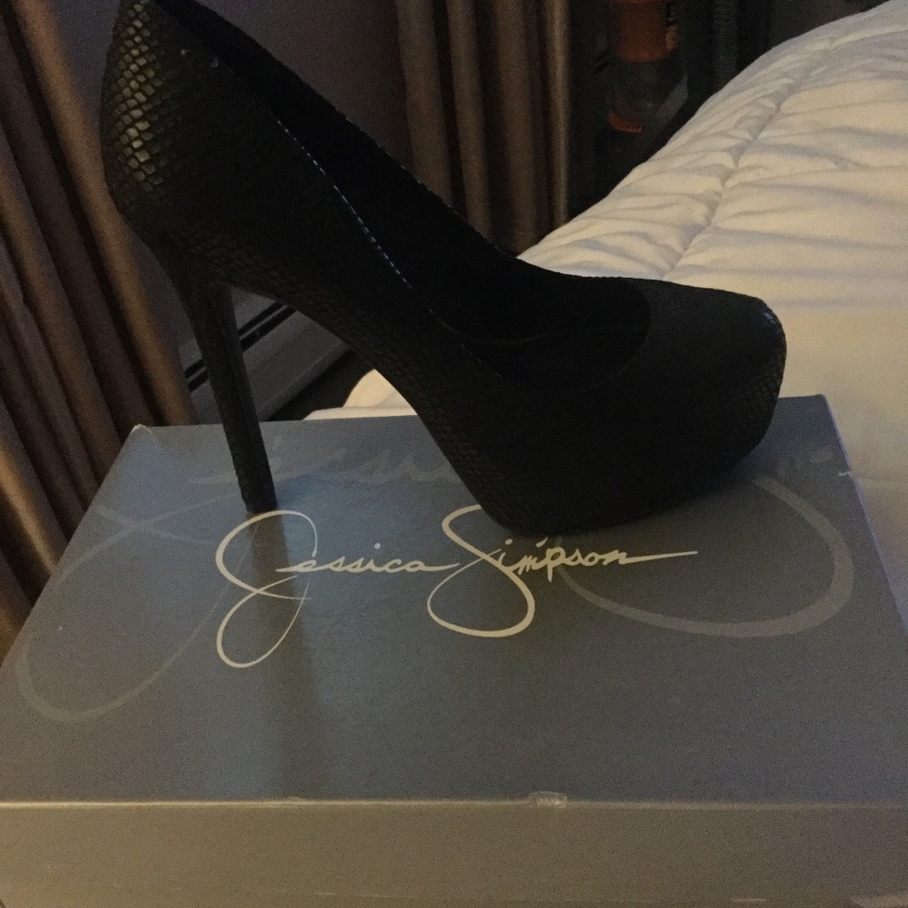 Jessica Simpson shoes